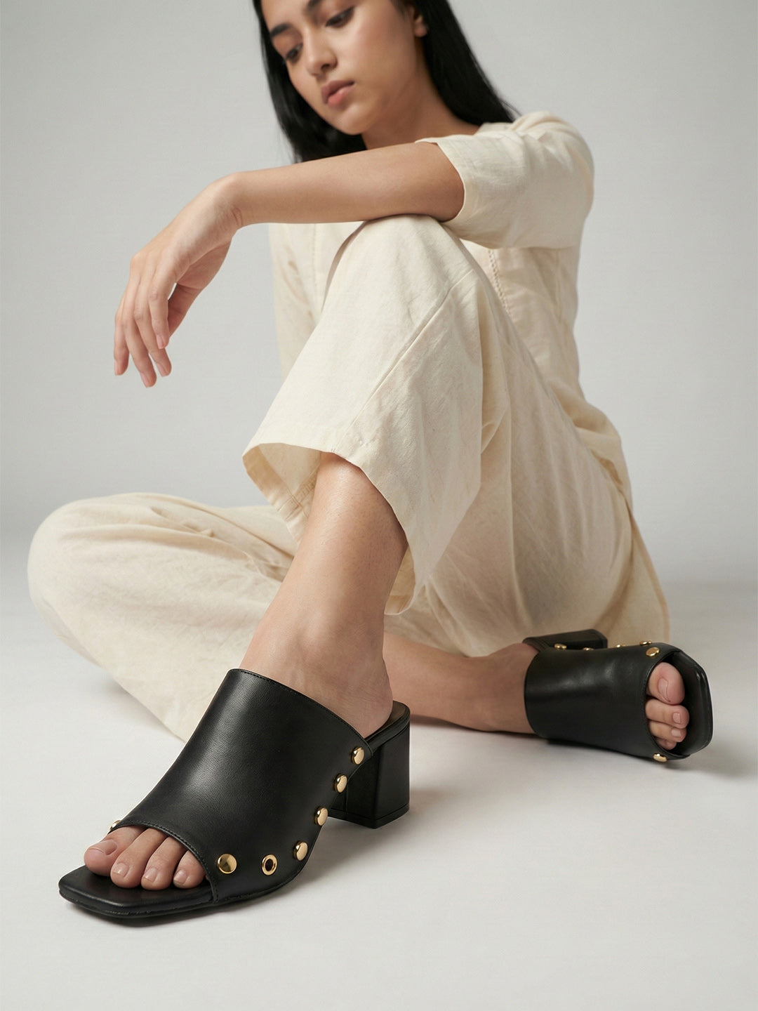 Vamp Stud Mule - Black