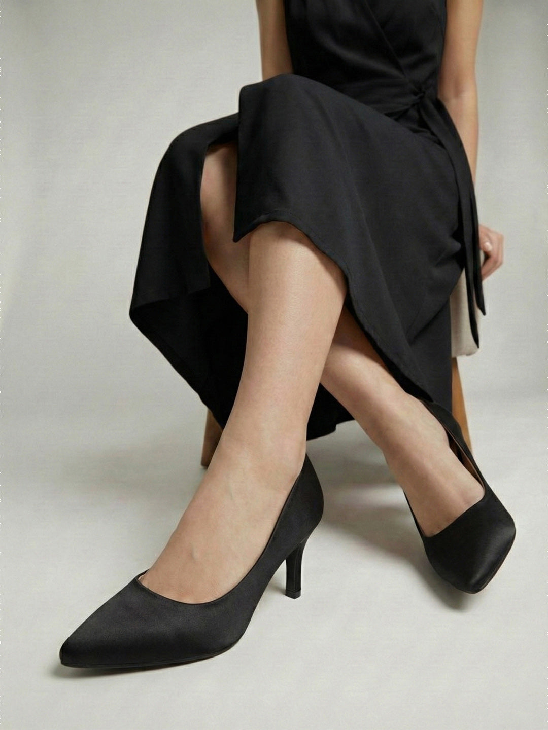 Satin Poise Pump - Black