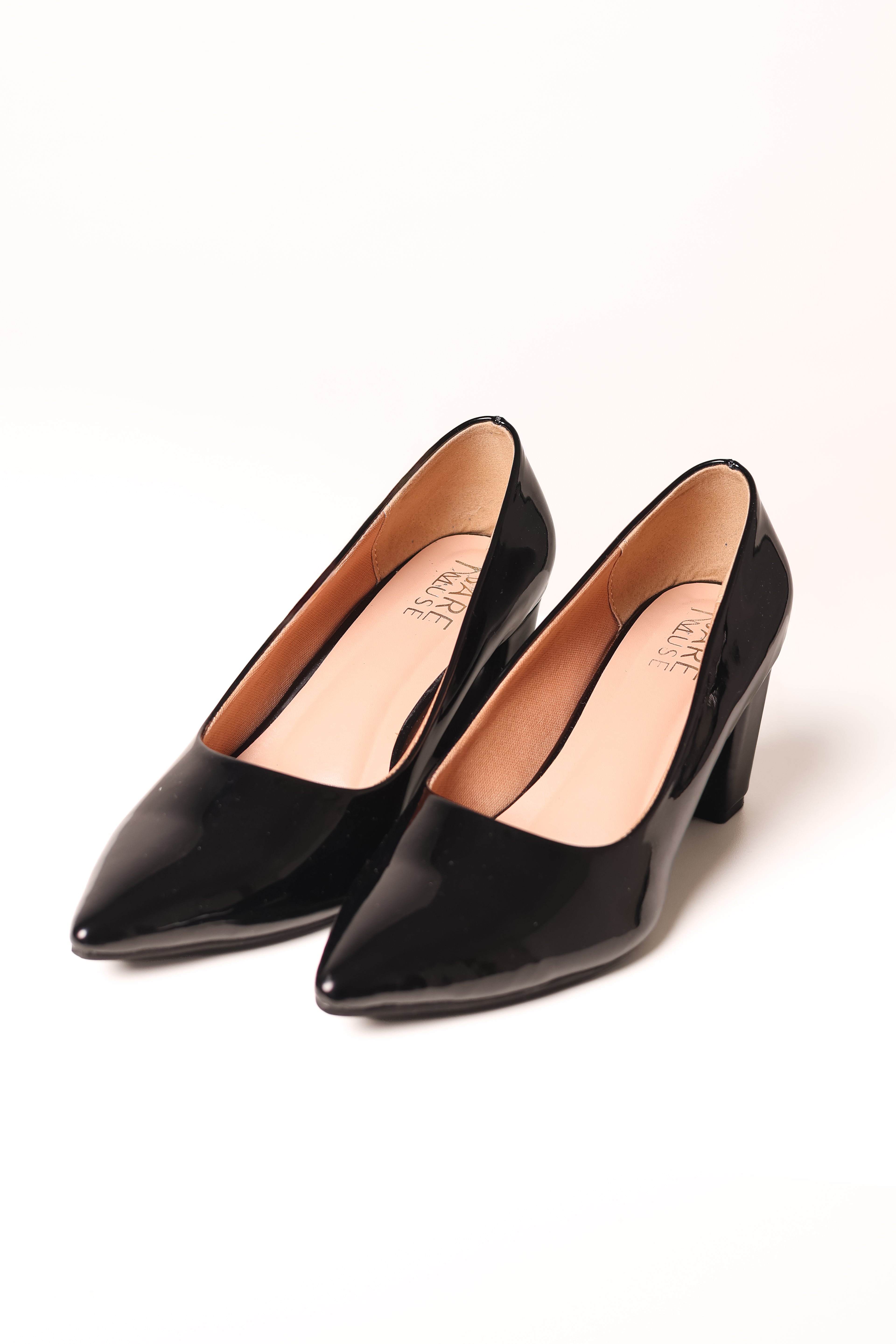 Gleam Pump - Black