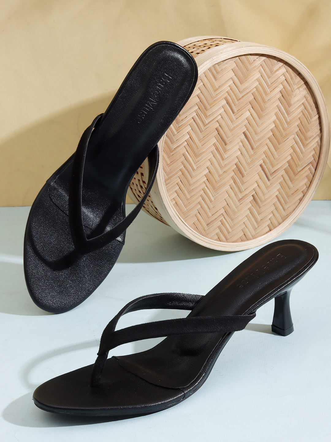 Bare - Black