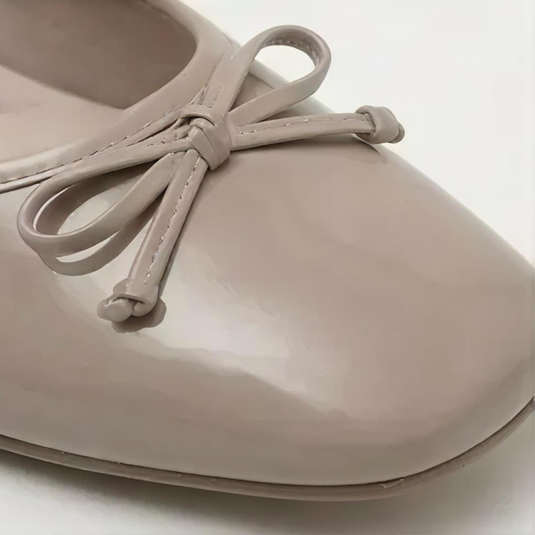 Bow Block Heel Pump - Nude